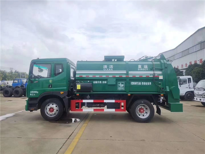 東風10方11方餐廚垃圾車(方罐)